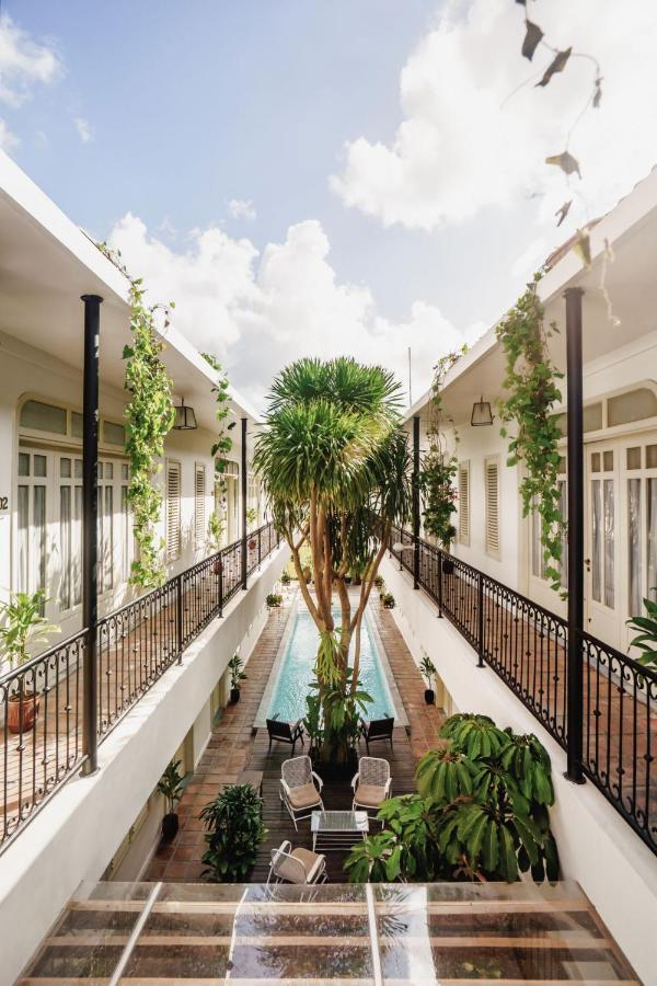Brown Feather Hotel Seminyak Extérieur photo