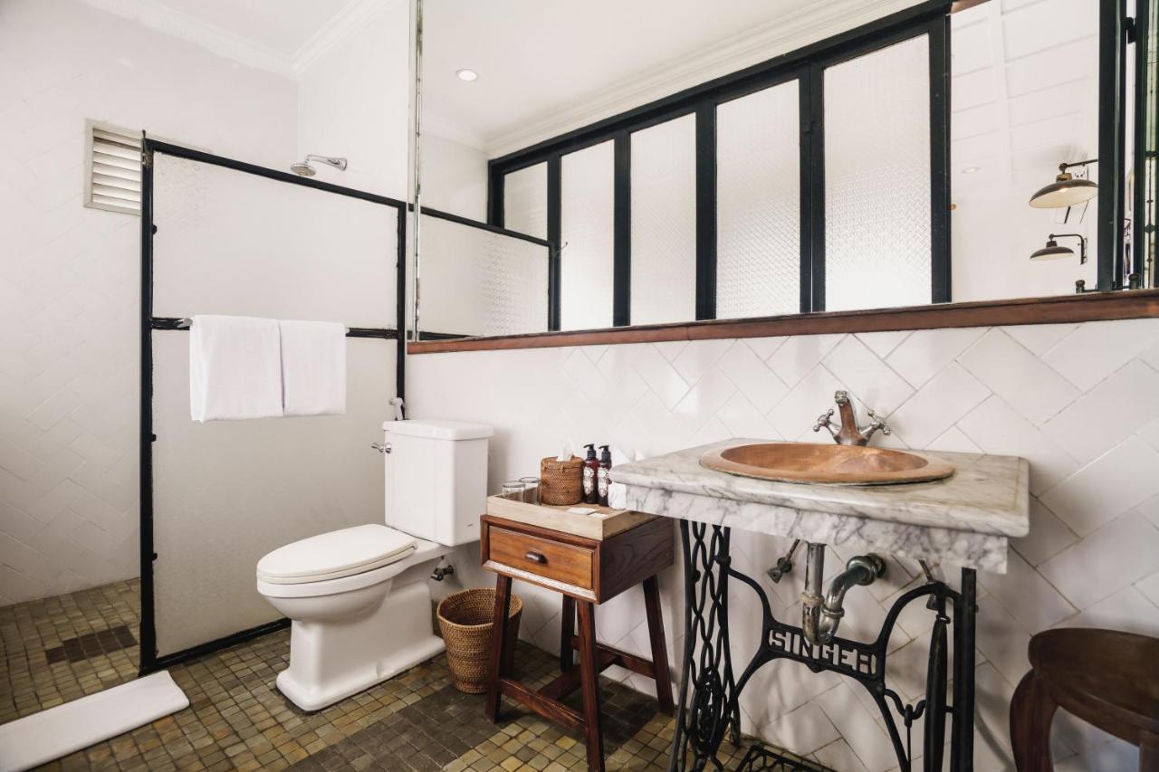 Brown Feather Hotel Seminyak Extérieur photo