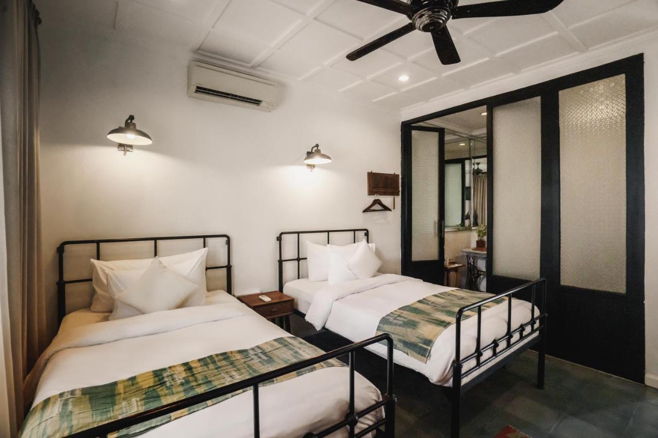 Brown Feather Hotel Seminyak Extérieur photo