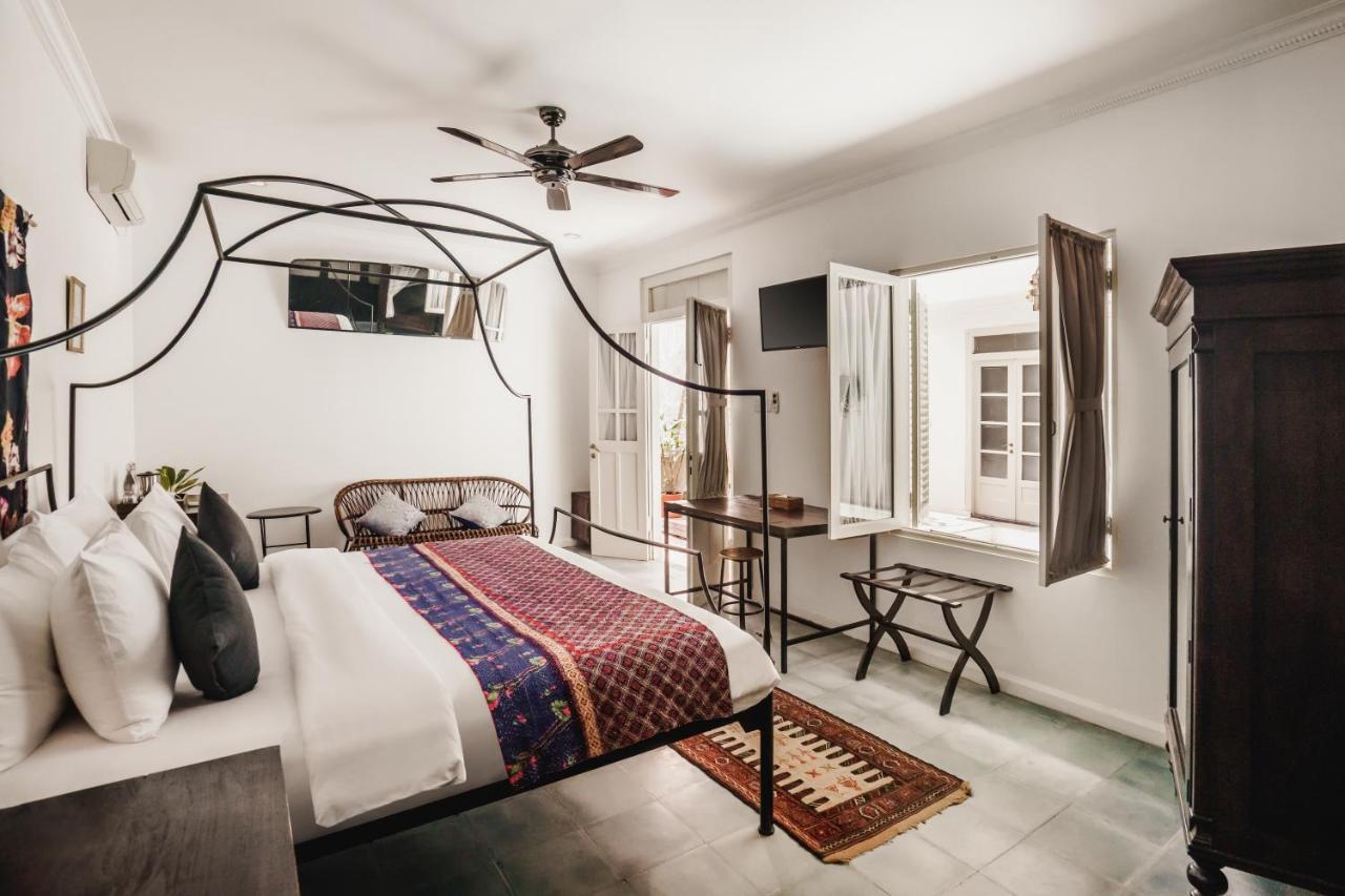 Brown Feather Hotel Seminyak Extérieur photo