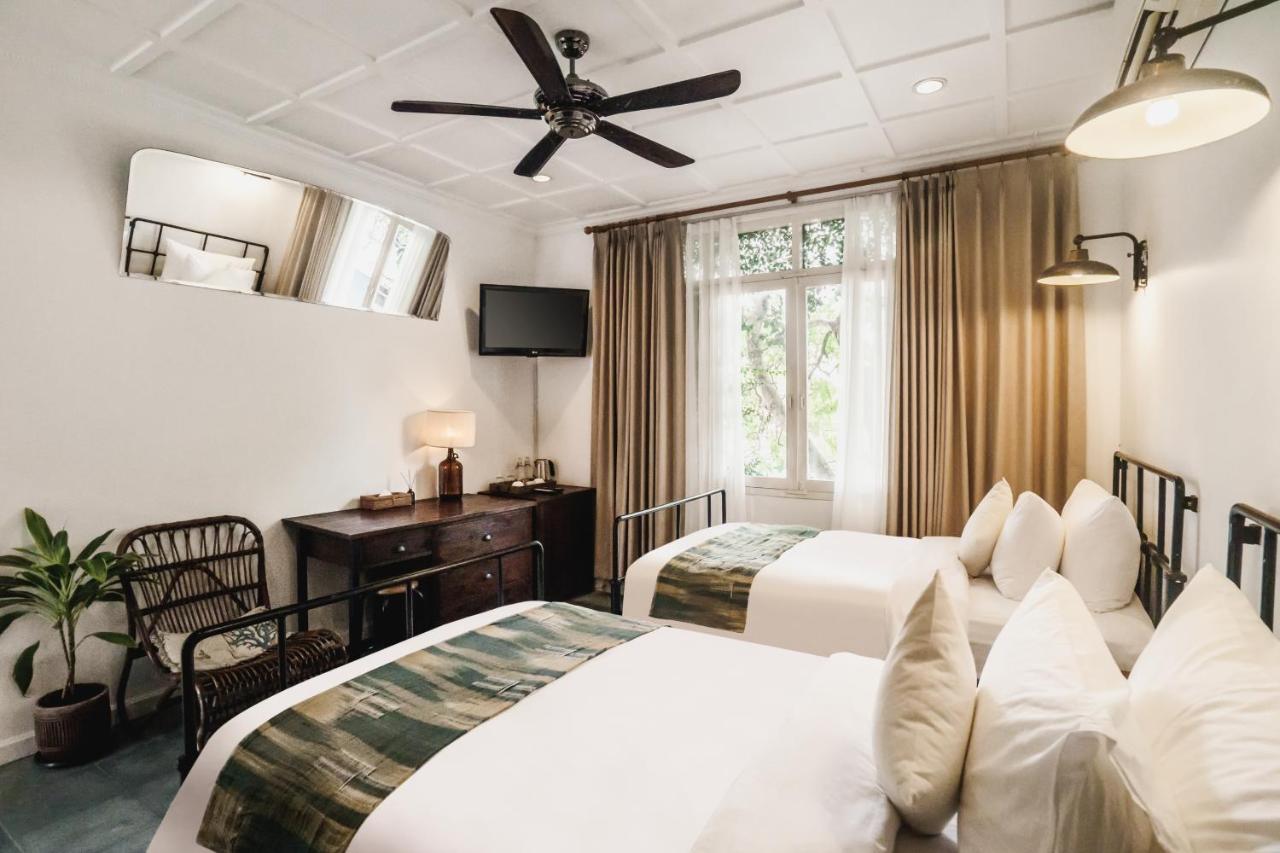 Brown Feather Hotel Seminyak Extérieur photo
